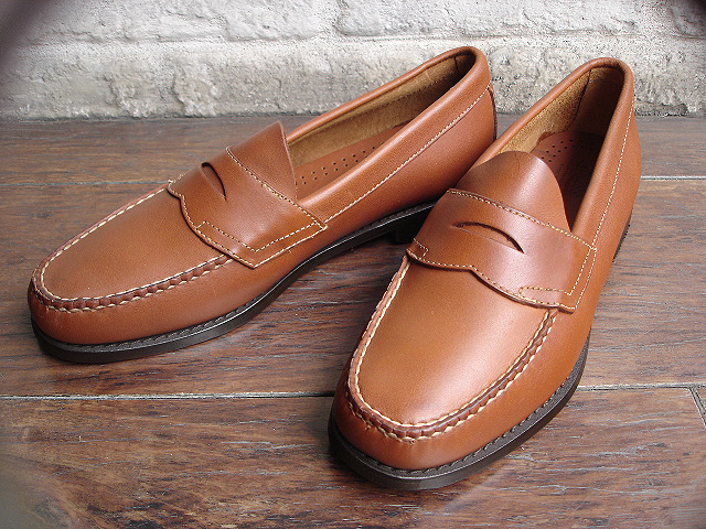 bass buckingham taupe suede