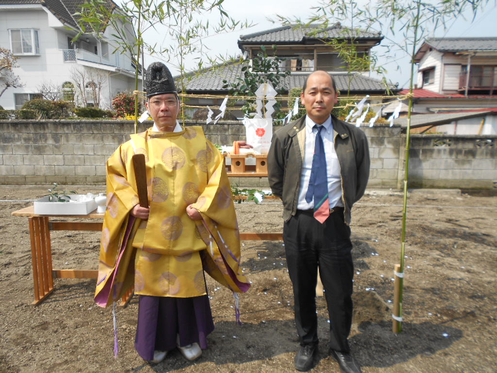 地鎮祭と着工式_c0066693_16263926.jpg