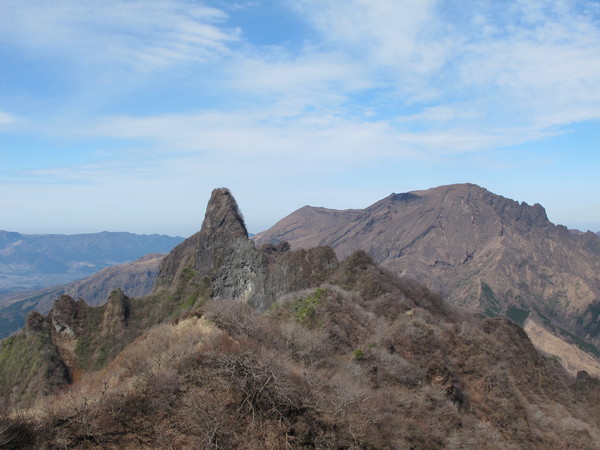 大戸ノ口峠から登る阿蘇根子岳とオキナグサ　2012・4・15_a0166196_2205945.jpg
