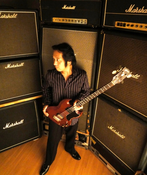 \"佐藤研二 BASS SOLO LIVEってこんなこと。\"ってこんなこと。_c0140560_109170.jpg