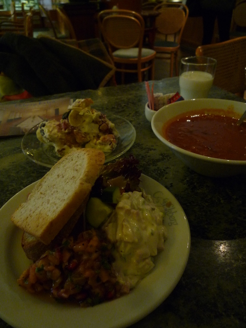 my suomi=my Finland のカフェ_f0073974_0162461.jpg