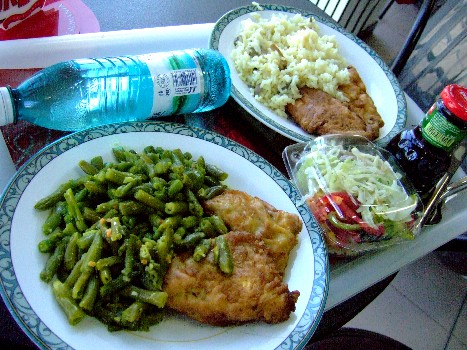 つけあわせ 主食 ルーマニアの食事量は多い ルーマニアへ行こう Let S Go To Romania