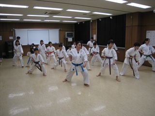 手稲教室 空手楽しんでます!_c0118332_229646.jpg