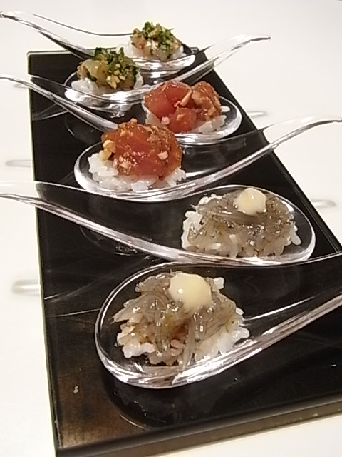 ひと口丼_b0145846_21343112.jpg