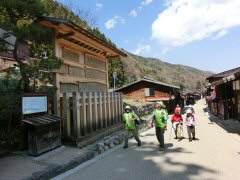 奈良井宿から鳥居峠越え_f0019247_2164278.jpg