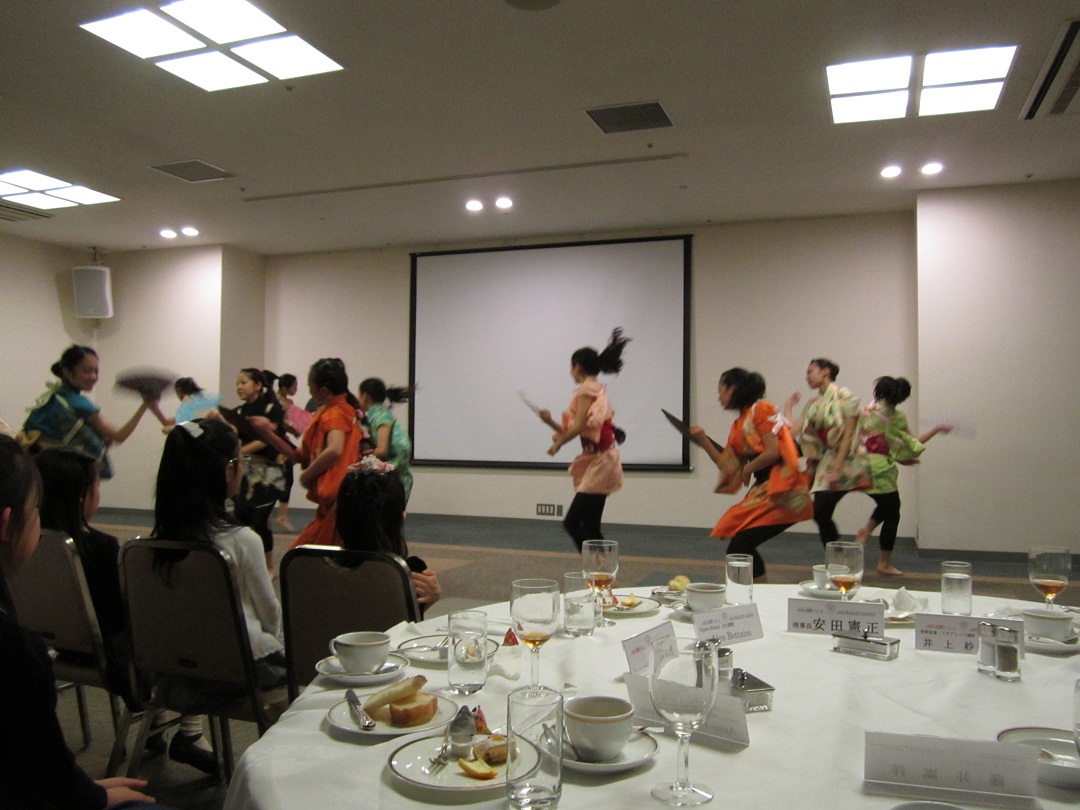 ダンス_f0205367_1594989.jpg
