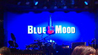 Blue Moodでライブ_d0015968_20315370.jpg