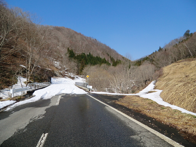 桑崎山(1,728M)　雪に阻まれ登山できず_d0170615_943127.jpg