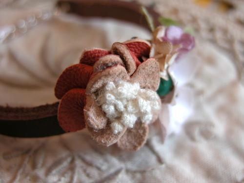 革を使ったお花のアクセサリー,Lanp_f0129557_12273093.jpg