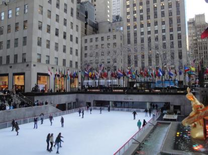 歩け！歩け！NEW YORK ～その２３・Rockfeller Centerでスケート～_a0146493_22584128.jpg