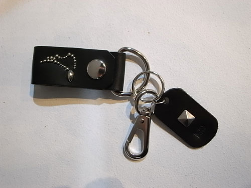 再入荷のお知らせ【RISK×MODERN PIRATES ♪STUDS KEY HOLDER】_a0097901_1763090.jpg
