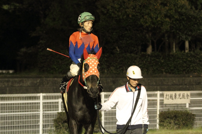 2012年4月20日(金) 高知競馬 10R KCBレディスシリーズ スピカ特別 牝馬_a0077663_818246.jpg
