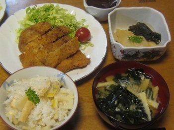 トンカツと筍ご飯_a0075779_21595110.jpg