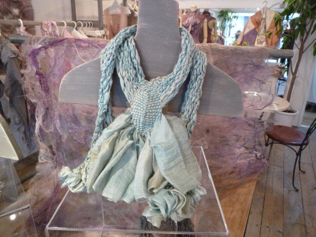 izukura 伊豆蔵明彦　シルクストール izukura 伊豆蔵明彦 シルクストール