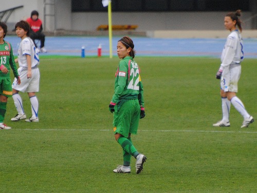 日テレ・ベレーザvsASエルフェン狭山FC@駒沢オリンピック公園陸上競技場(観戦)_b0000829_210422.jpg