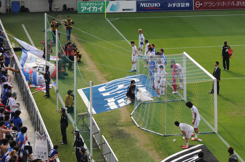 磐田 vs 横浜_a0118632_1425045.jpg