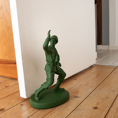 頼もしい味方。Soldier Doorstop&Bookend_b0147133_17213122.jpg