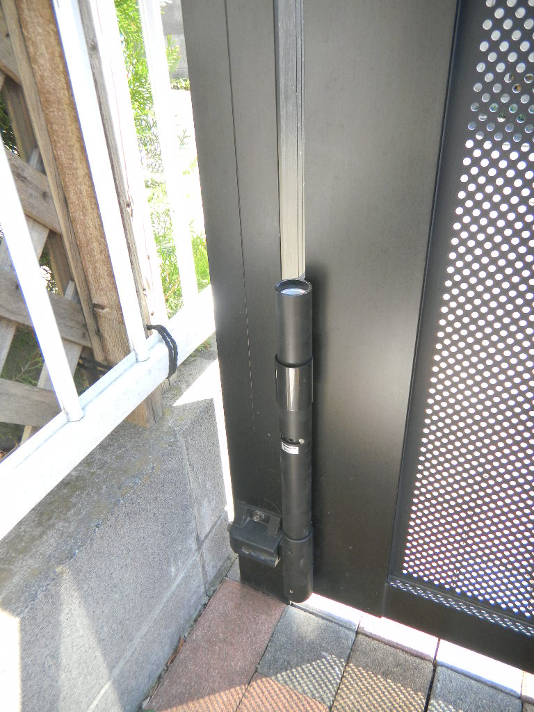 門扉のオートクローザ_c0146875_183237.jpg