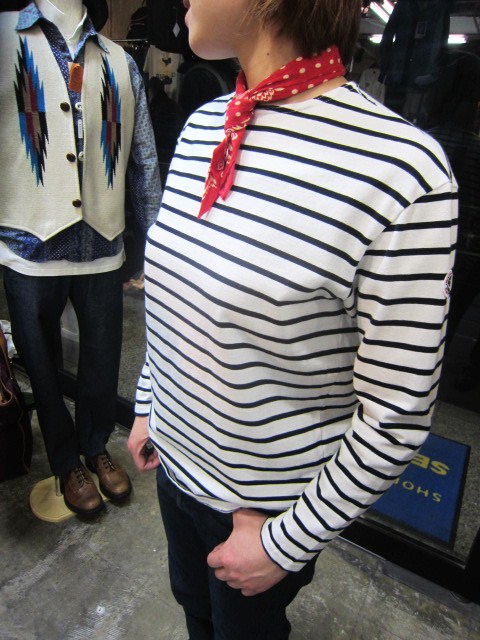 小春日和・・・少し太目なPANTS が気分です。。。STYLE SAMPPLE 114 ★ (訂正版)_d0152280_2201622.jpg