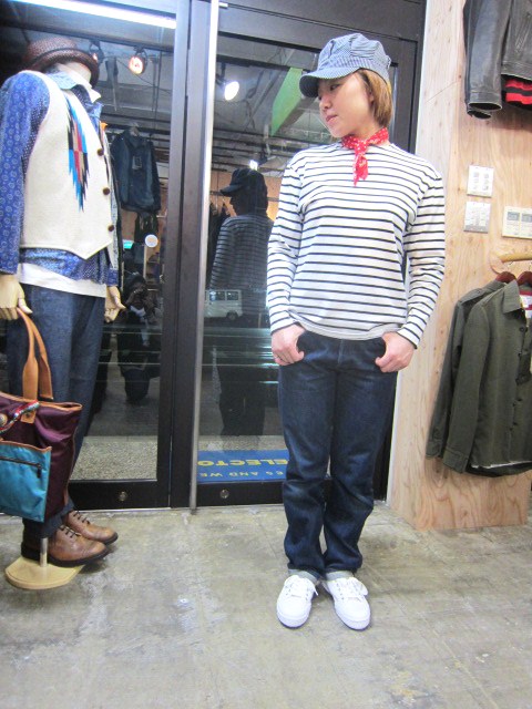 小春日和・・・少し太目なPANTS が気分です。。。STYLE SAMPPLE 114 ★ (訂正版)_d0152280_2204292.jpg