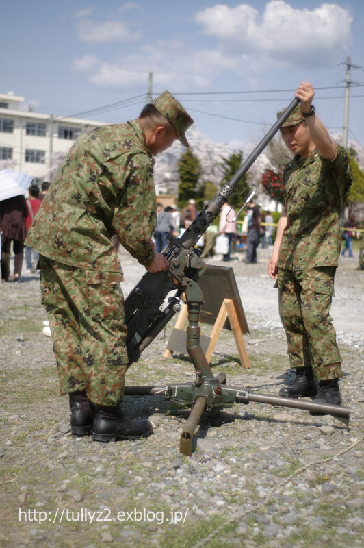 自衛隊のさくら祭り　（６）_e0109883_14431119.jpg