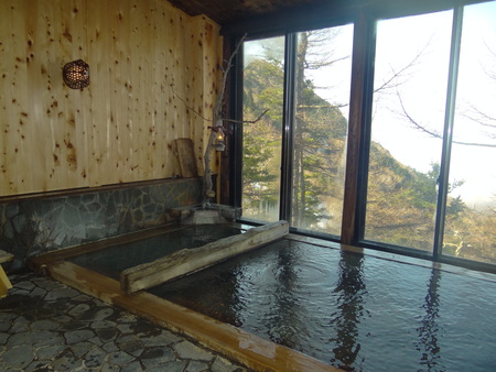 木の香りのする風呂_e0120896_656235.jpg