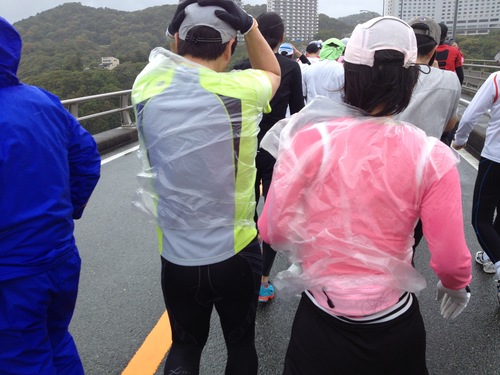 伊勢志摩ロードパーティハーフマラソン　天候に完敗　精神的にも参った。でもそのあと、鶴橋　焼肉　隆に_a0194908_1481753.jpg