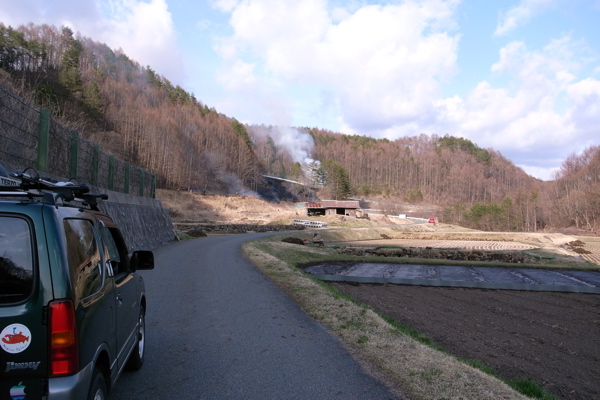 開田の野焼き_f0124378_2112668.jpg