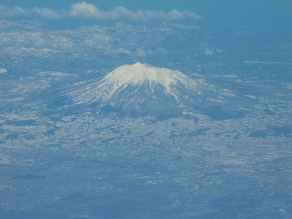 空からみた山々_c0081645_2331971.jpg