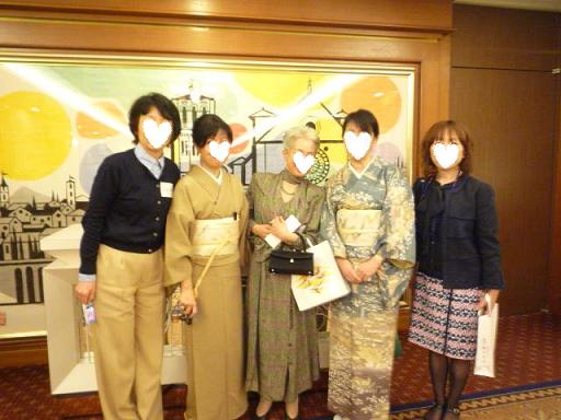 WIND WARD・しょうざん生紬で同窓会へ。_f0181251_16185325.jpg