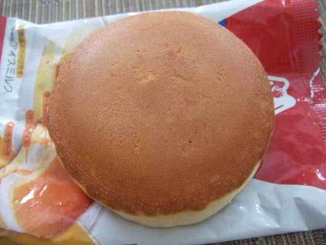 ホットケーキサンドアイス_f0076001_23322397.jpg