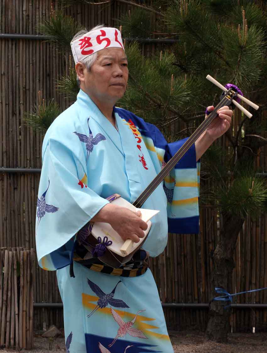 神津島紀行-10♪式内社「阿波命神社」の阿波おどり-3♪_d0058941_20333097.jpg