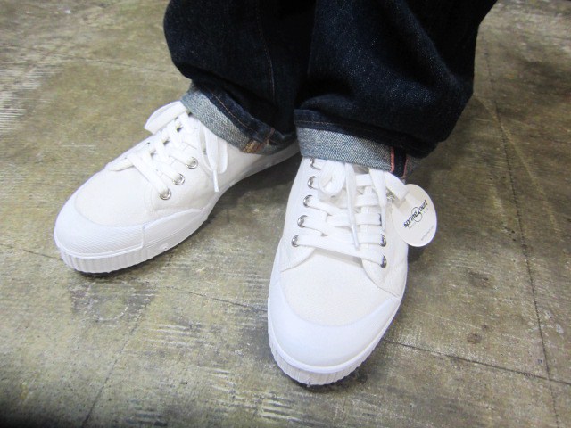 店休日の御知らせ・・・イチオシ 春SNEAKER (Spring Court)★_d0152280_13253320.jpg