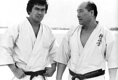 審査会での芦原英幸館長その 実戦カラテ 大阪拳友会 審査会での芦原英幸館長その 実戦カラテ 大阪拳友会
