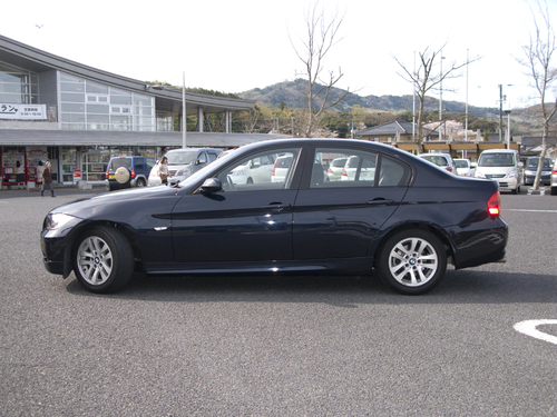 今、E90BMW320iは買いか?_d0045432_1825092.jpg
