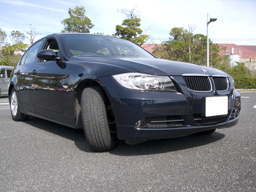 今、E90BMW320iは買いか?_d0045432_1863653.jpg
