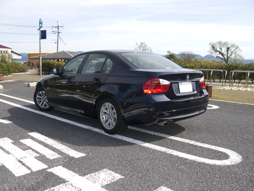 今、E90BMW320iは買いか?_d0045432_186489.jpg