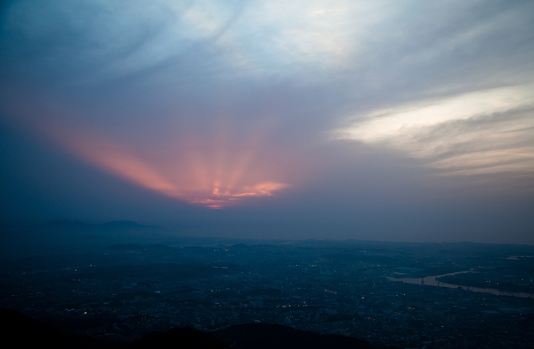 幻想的な空との出会い…_c0165046_204339.jpg