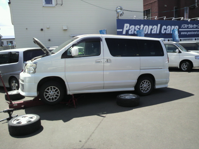 ★セレナ納車完了です!!★(新川店)_c0161601_215183.jpg