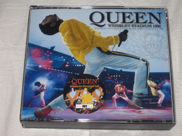 QUEEN / WEMBLEY STADIUM 1986_b0042308_23413052.jpg
