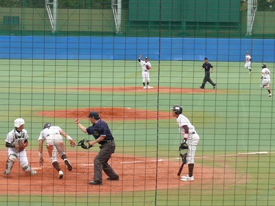 国士舘大対東農大　４月１８日　東都大学野球２部_b0166128_1301145.jpg