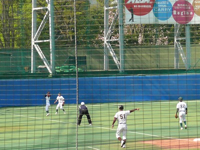 国士舘大対東農大 4月18日 東都大学野球2部_b0166128_1315423.jpg
