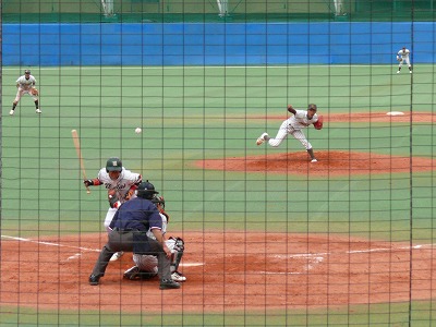 国士舘大対東農大 4月18日 東都大学野球2部_b0166128_1323554.jpg