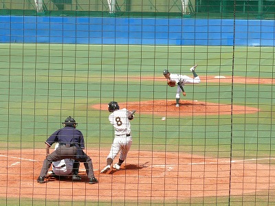 国士舘大対東農大　４月１８日　東都大学野球２部_b0166128_1335943.jpg