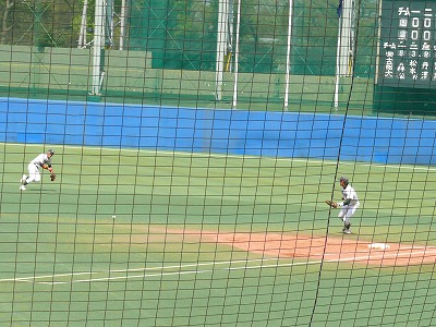 国士舘大対東農大 4月18日 東都大学野球2部_b0166128_1341592.jpg