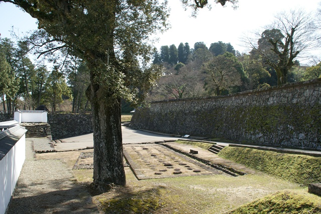 ＪＲ九州ローカル線の旅・・・鹿児島への旅、城下町人吉、素敵な人吉の上村うなぎ屋、釜田醸造所（４／8）_d0181492_1147446.jpg