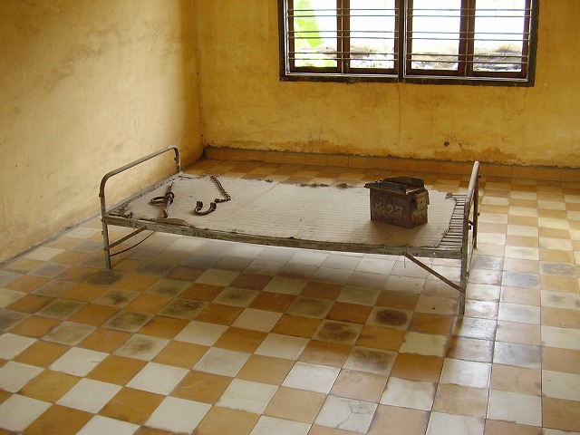 カンボジア トゥールスレン刑務所 虐殺博物館 世界一周07年12月 08年6月 Cambodia Nshima Blog カンボジア トゥールスレン刑務所 虐殺博物館 世界一周07年12月 08年6月 Cambodia Nshima Blog