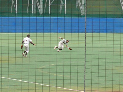 国士舘大対拓殖大 4月25日 東都大学野球2部_b0166128_1915677.jpg