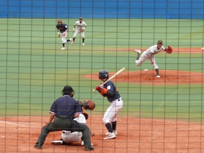 国士舘大対拓殖大 4月25日 東都大学野球2部_b0166128_193414100.jpg