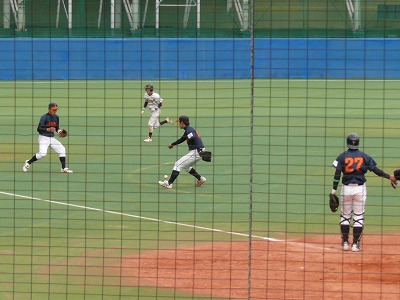 国士舘大対拓殖大 4月25日 東都大学野球2部_b0166128_19371376.jpg
